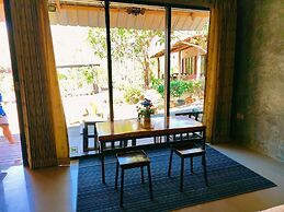 Phakphing Erawan Homestay