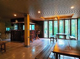 Phakphing Erawan Homestay