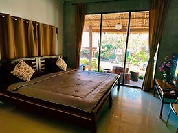 Phakphing Erawan Homestay