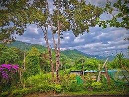 Phakphing Erawan Homestay