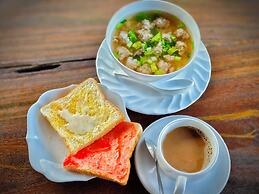 Phakphing Erawan Homestay