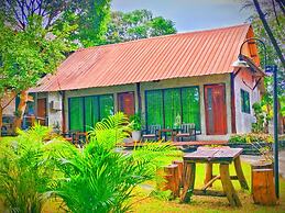 Phakphing Erawan Homestay