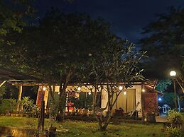 Phakphing Erawan Homestay