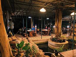 Phakphing Erawan Homestay