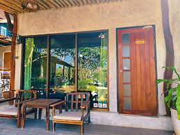 Phakphing Erawan Homestay