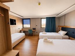 Mooncity Hotel & Boardinghouse