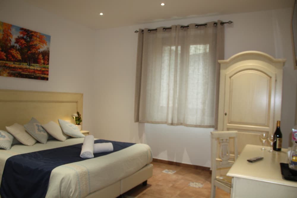 Central Dorgali Rooms