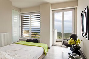 Seaview Villa With Communal Pool