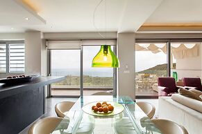 Seaview Villa With Communal Pool