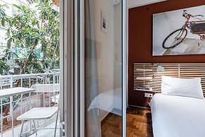 Laskareos Apartment by Olala Homes