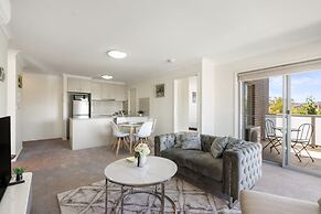 Relaxed 2br, 2bth Apartment With Balcony & Parking