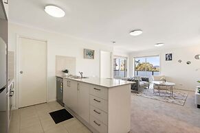 Relaxed 2br, 2bth Apartment With Balcony & Parking