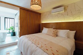 Bernardino Hotel Boutique