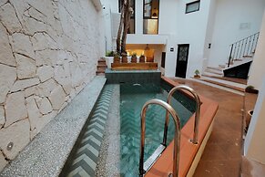 Bernardino Hotel Boutique