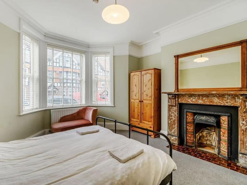 Ground Floor Apartment Beverley House