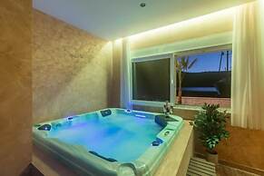 Beachfront luxury villa Vinisce