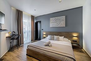 Beachfront luxury villa Vinisce