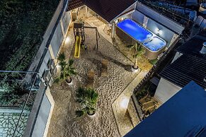 Beachfront luxury villa Vinisce
