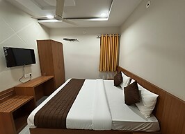 HOTEL LOTO CENTRAL UJJAIN STATION