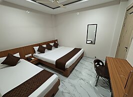 HOTEL LOTO CENTRAL UJJAIN STATION