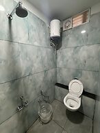 HOTEL LOTO CENTRAL UJJAIN STATION