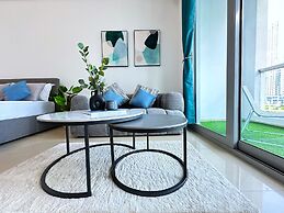 Luxury Brand New Studio