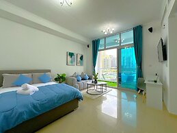 Luxury Brand New Studio
