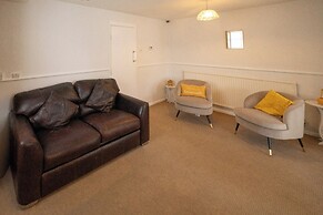 Spacious 3 Bedroom Home in Westhoughton