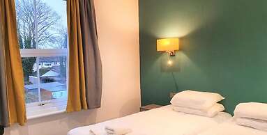 Oyo Studio @74