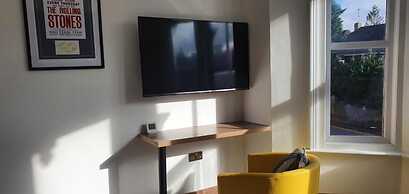 Oyo Studio @74