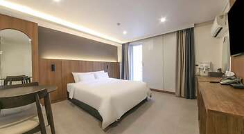 Jeonju Dana Hotel
