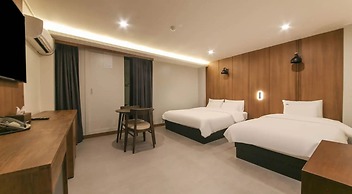 Jeonju Dana Hotel