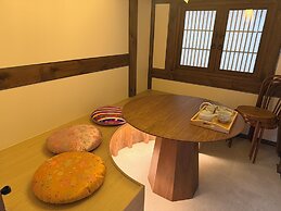 Seoul Hanok Stay Circle