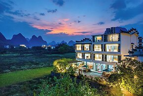 Yangshuo Floral Whisper Valley