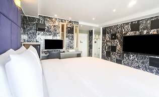 Plaire Hotel