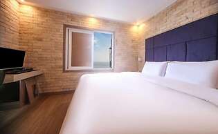 Plaire Hotel