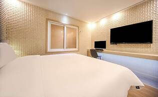 Plaire Hotel