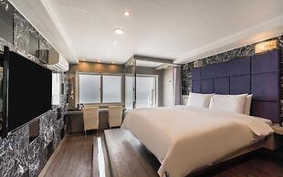 Plaire Hotel