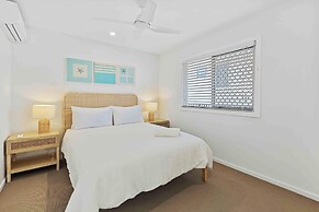 Thirty-Nine Albatross - Apartment 8
