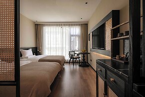 CHUN LIN BOUTIQUE HOTEL