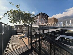 CHUN LIN BOUTIQUE HOTEL