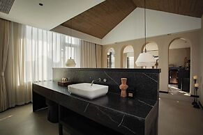 CHUN LIN BOUTIQUE HOTEL