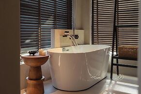 CHUN LIN BOUTIQUE HOTEL