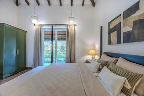 ELIVAAS Cygnus 4BHK With Pvt Pool