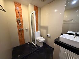 Modern Studio With Balcony & Pool - Pratumnak Hill