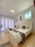 The La Mera Beach Apartments