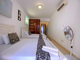 The La Mera Beach Apartments