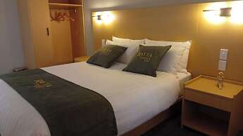 Rayya Suites By Ktc