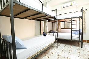 Baan Kamala Backpacker