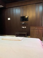 The shelar's Royal inn